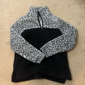 Sonoma fuzzy jacket, Size L, quarter zip